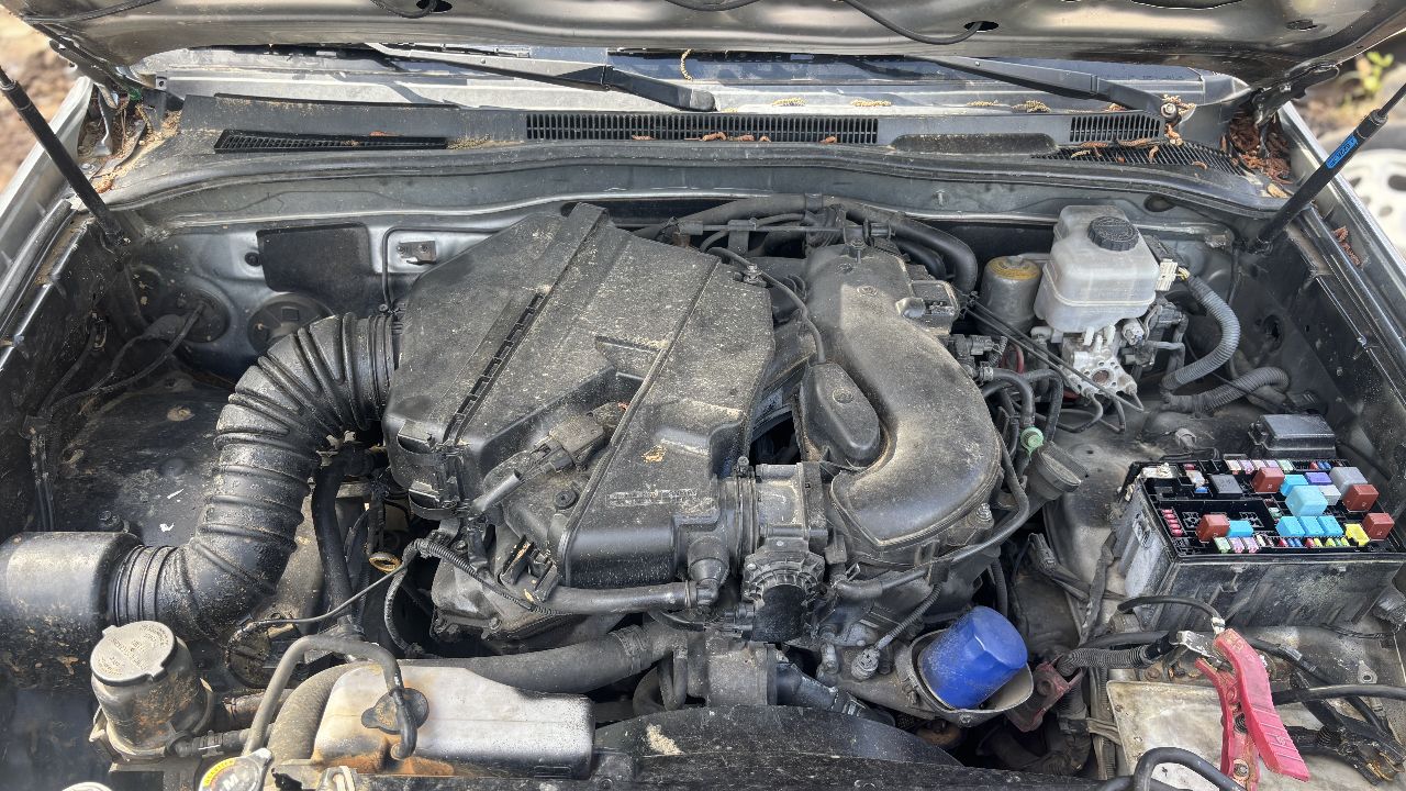 https://f005.backblazeb2.com/file/img-partshotlines-com/Inventory/EX246/Vehicle/1978_06.jpg