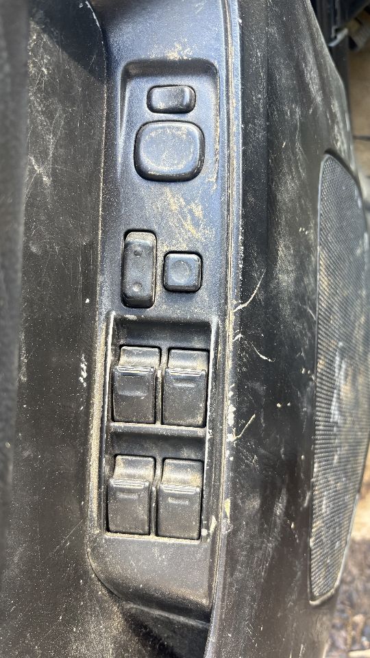 https://f005.backblazeb2.com/file/img-partshotlines-com/Inventory/EX246/Vehicle/1978_10.jpg