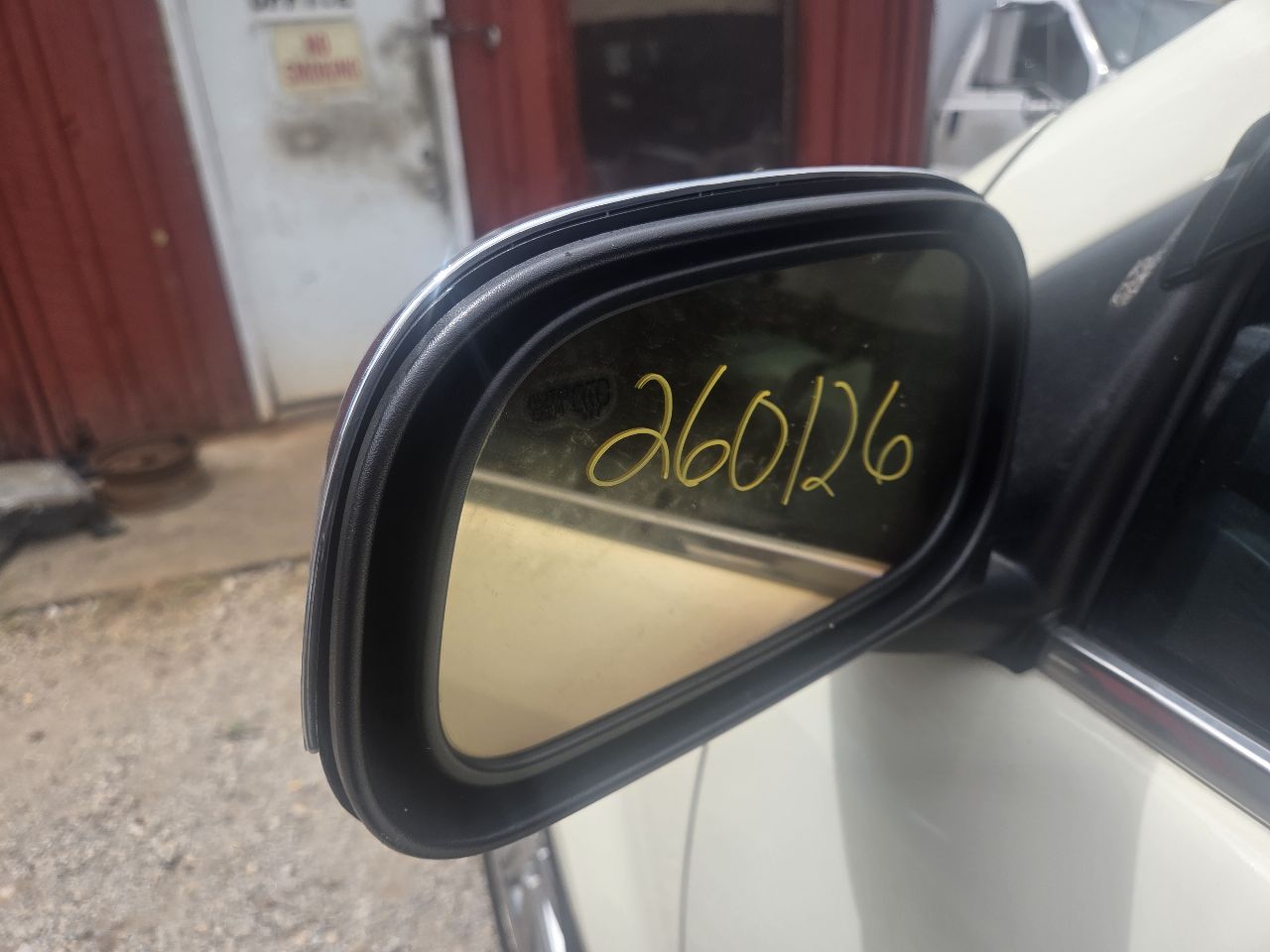 https://f005.backblazeb2.com/file/img-partshotlines-com/Inventory/EX246/Vehicle/1997_06.jpg