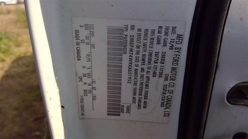 https://f005.backblazeb2.com/file/img-partshotlines-com/Inventory/EX248/Vehicle/2441_02.jpg
