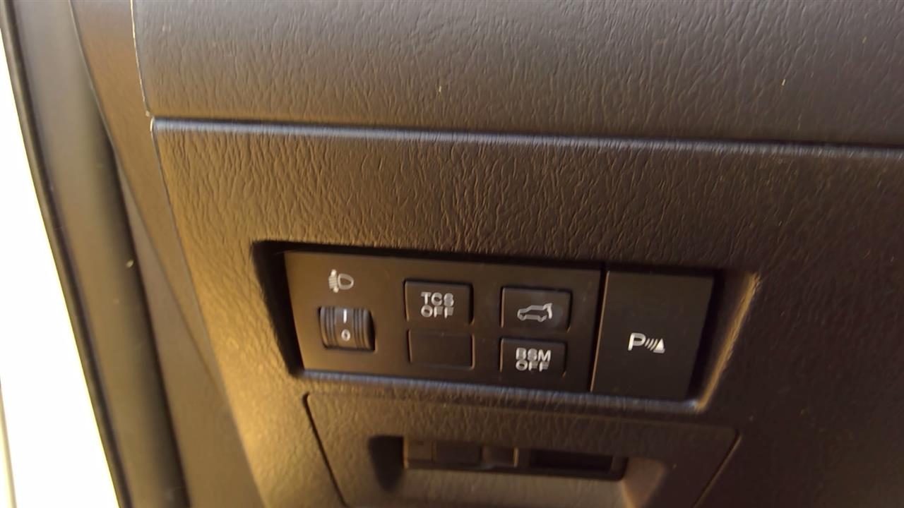 https://f005.backblazeb2.com/file/img-partshotlines-com/Inventory/EX248/Vehicle/2607_12.jpg