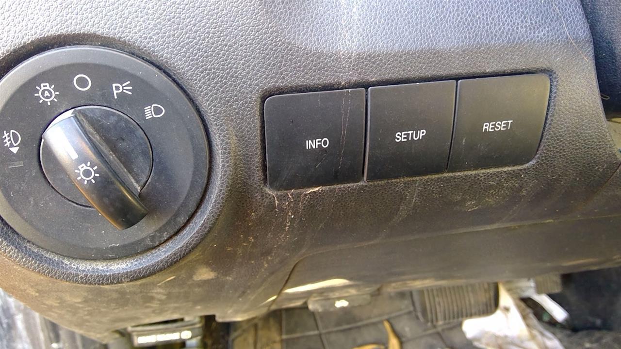 https://f005.backblazeb2.com/file/img-partshotlines-com/Inventory/EX248/Vehicle/2736_12.jpg