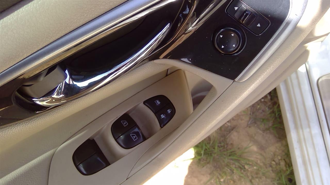https://f005.backblazeb2.com/file/img-partshotlines-com/Inventory/EX248/Vehicle/2817_12.jpg