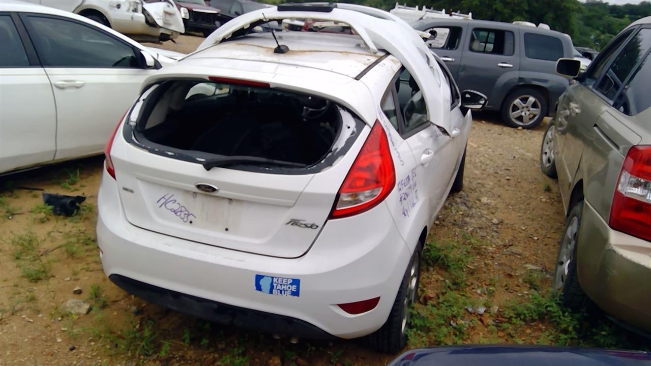 https://f005.backblazeb2.com/file/img-partshotlines-com/Inventory/EX248/Vehicle/2933_09.jpg
