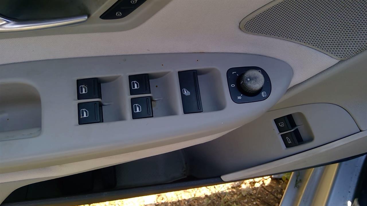 https://f005.backblazeb2.com/file/img-partshotlines-com/Inventory/EX248/Vehicle/3037_12.jpg