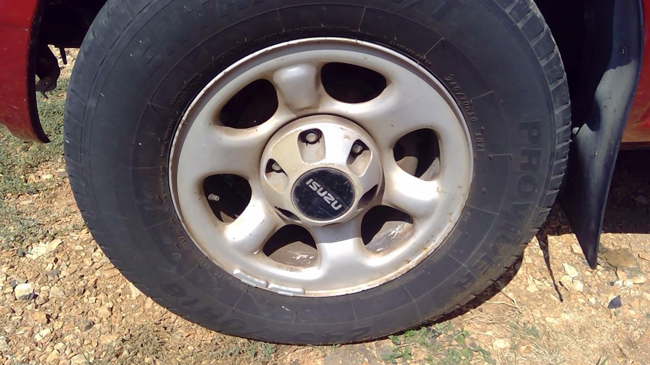 https://f005.backblazeb2.com/file/img-partshotlines-com/Inventory/EX248/Vehicle/3070_09.jpg