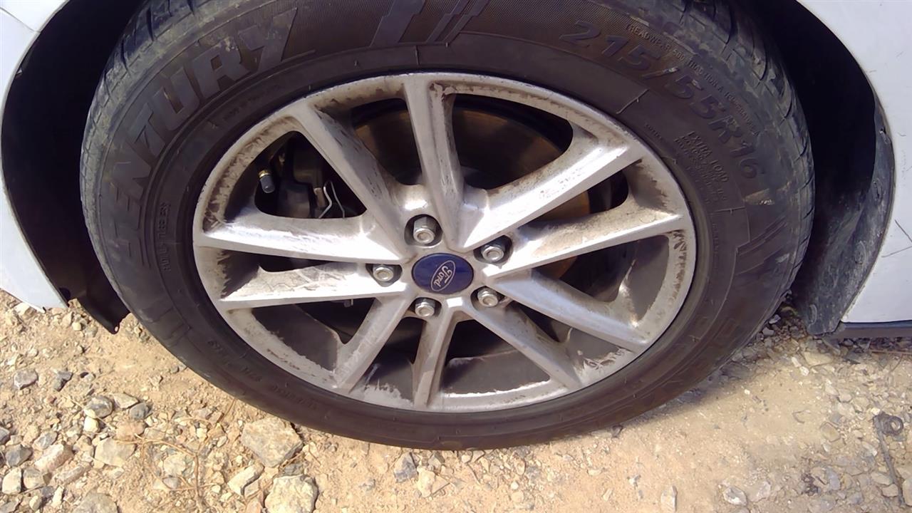 https://f005.backblazeb2.com/file/img-partshotlines-com/Inventory/EX248/Vehicle/3114_09.jpg