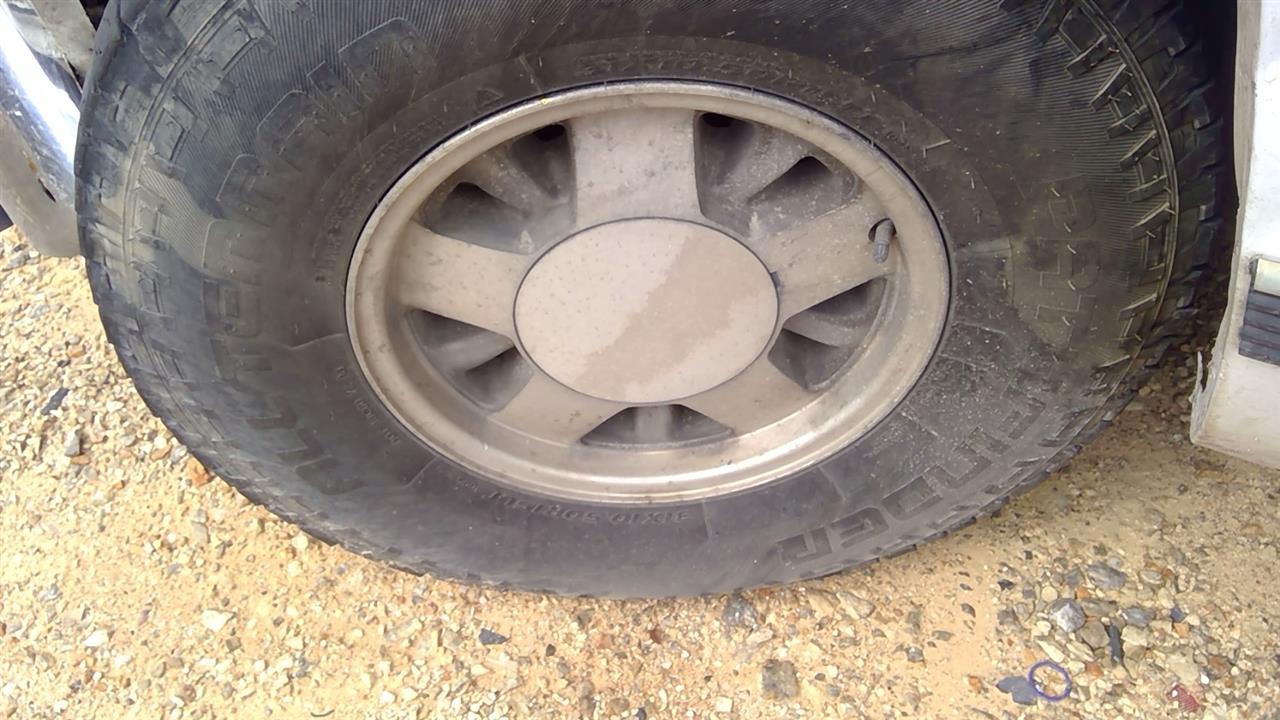 https://f005.backblazeb2.com/file/img-partshotlines-com/Inventory/EX248/Vehicle/3207_05.jpg
