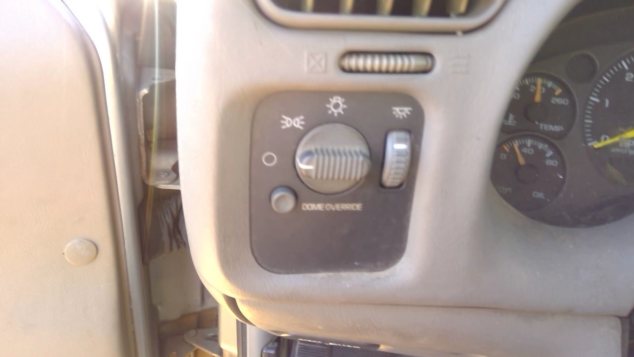 https://f005.backblazeb2.com/file/img-partshotlines-com/Inventory/EX248/Vehicle/3235_10.jpg