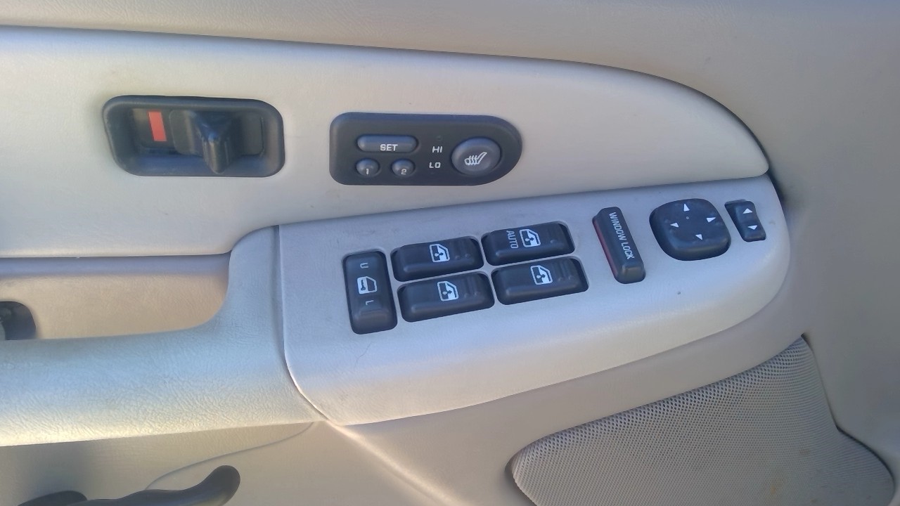 https://f005.backblazeb2.com/file/img-partshotlines-com/Inventory/EX248/Vehicle/3307_10.jpg