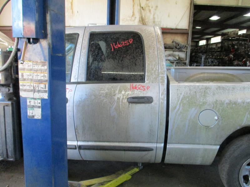 https://f005.backblazeb2.com/file/img-partshotlines-com/Inventory/EX26/Vehicle/81533_02.jpg
