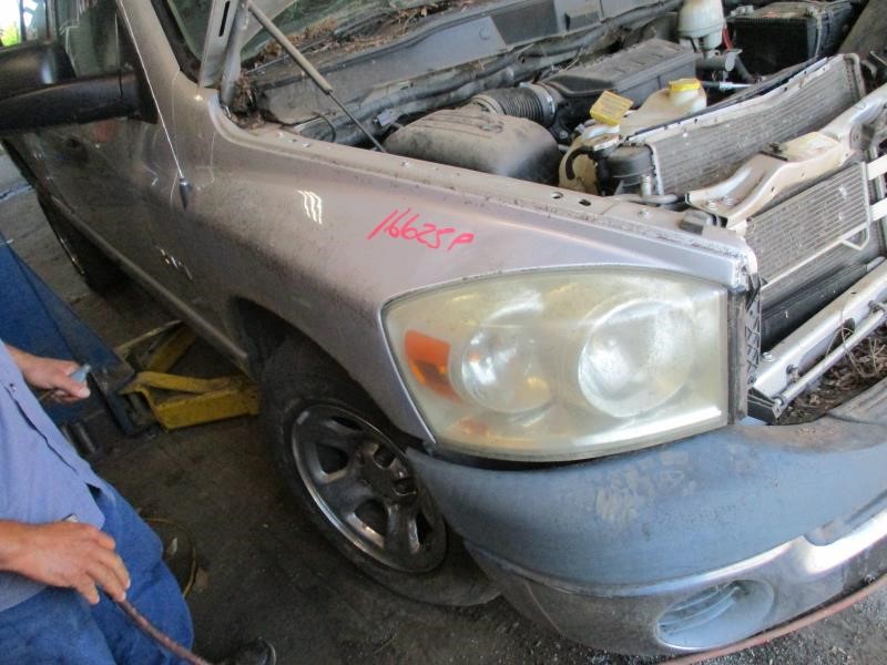 https://f005.backblazeb2.com/file/img-partshotlines-com/Inventory/EX26/Vehicle/81533_06.jpg