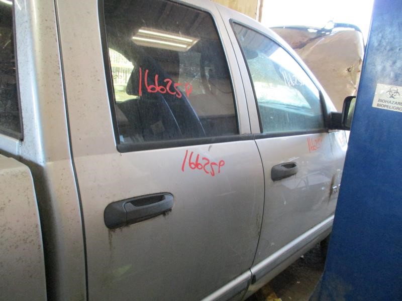 https://f005.backblazeb2.com/file/img-partshotlines-com/Inventory/EX26/Vehicle/81533_07.jpg