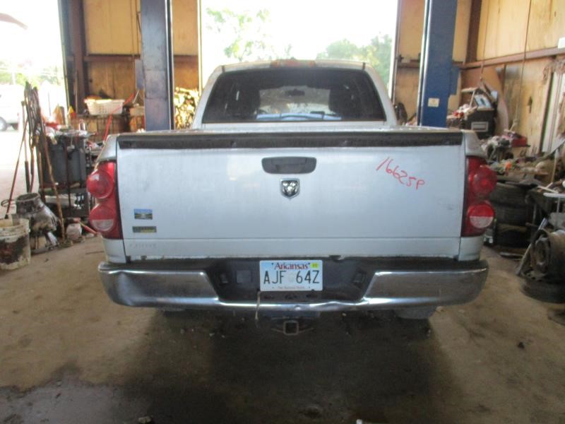 https://f005.backblazeb2.com/file/img-partshotlines-com/Inventory/EX26/Vehicle/81533_11.jpg