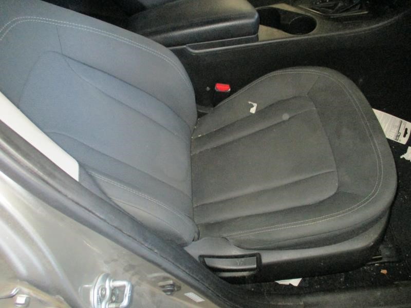 https://f005.backblazeb2.com/file/img-partshotlines-com/Inventory/EX26/Vehicle/82216_10.jpg