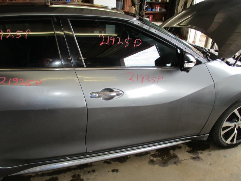 https://f005.backblazeb2.com/file/img-partshotlines-com/Inventory/EX26/Vehicle/82233_06.jpg
