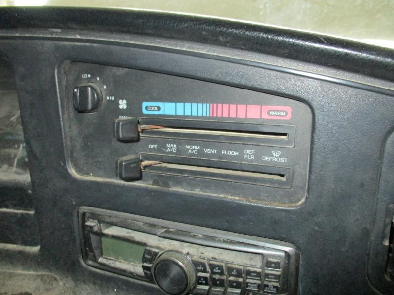 https://f005.backblazeb2.com/file/img-partshotlines-com/Inventory/EX26/Vehicle/82476_09.jpg