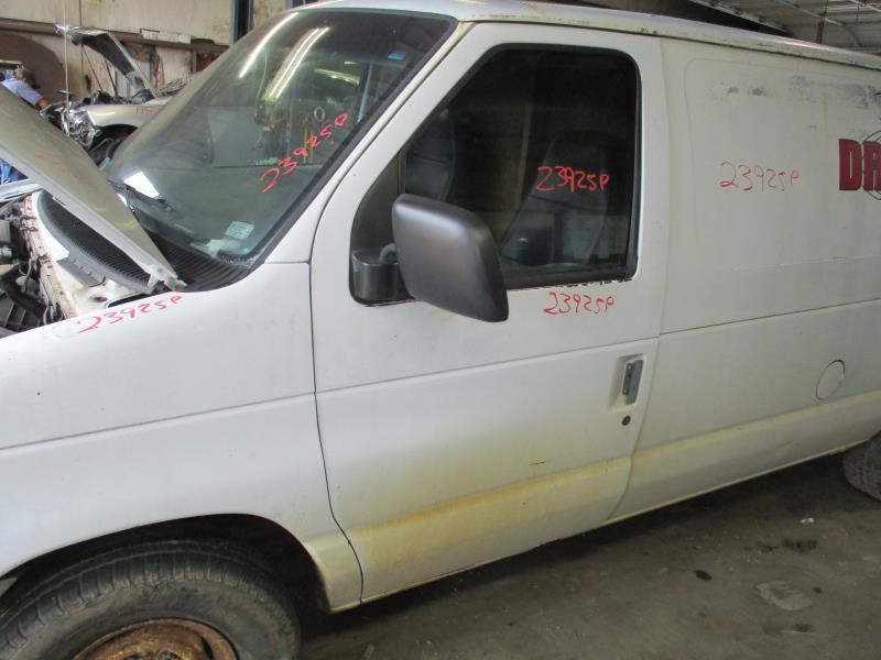 https://f005.backblazeb2.com/file/img-partshotlines-com/Inventory/EX26/Vehicle/82476_12.jpg