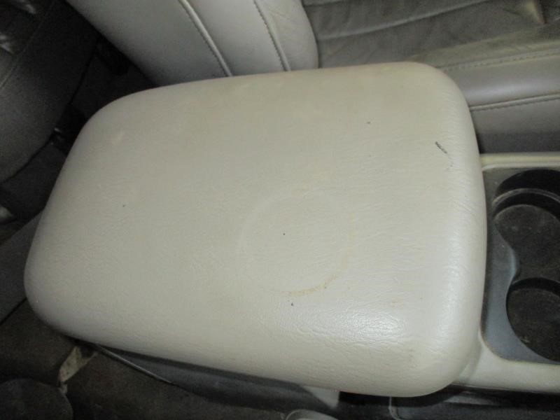 https://f005.backblazeb2.com/file/img-partshotlines-com/Inventory/EX26/Vehicle/82696_08.jpg