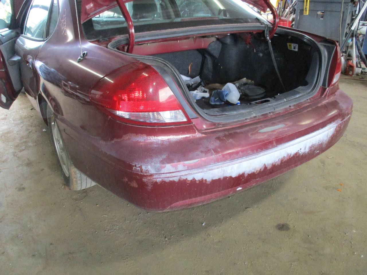 https://f005.backblazeb2.com/file/img-partshotlines-com/Inventory/EX26/Vehicle/82984_03.jpg