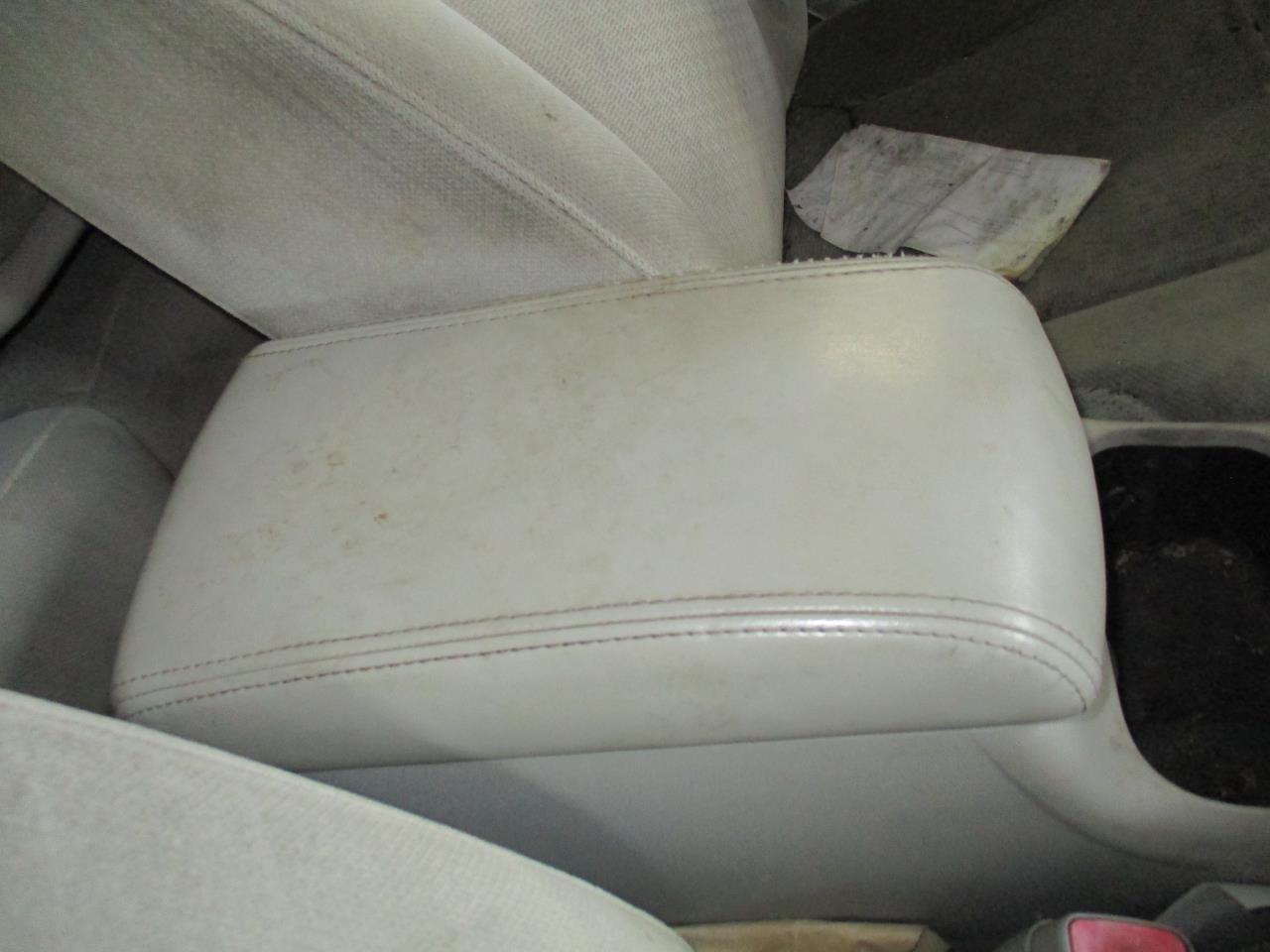 https://f005.backblazeb2.com/file/img-partshotlines-com/Inventory/EX26/Vehicle/83095_08.jpg