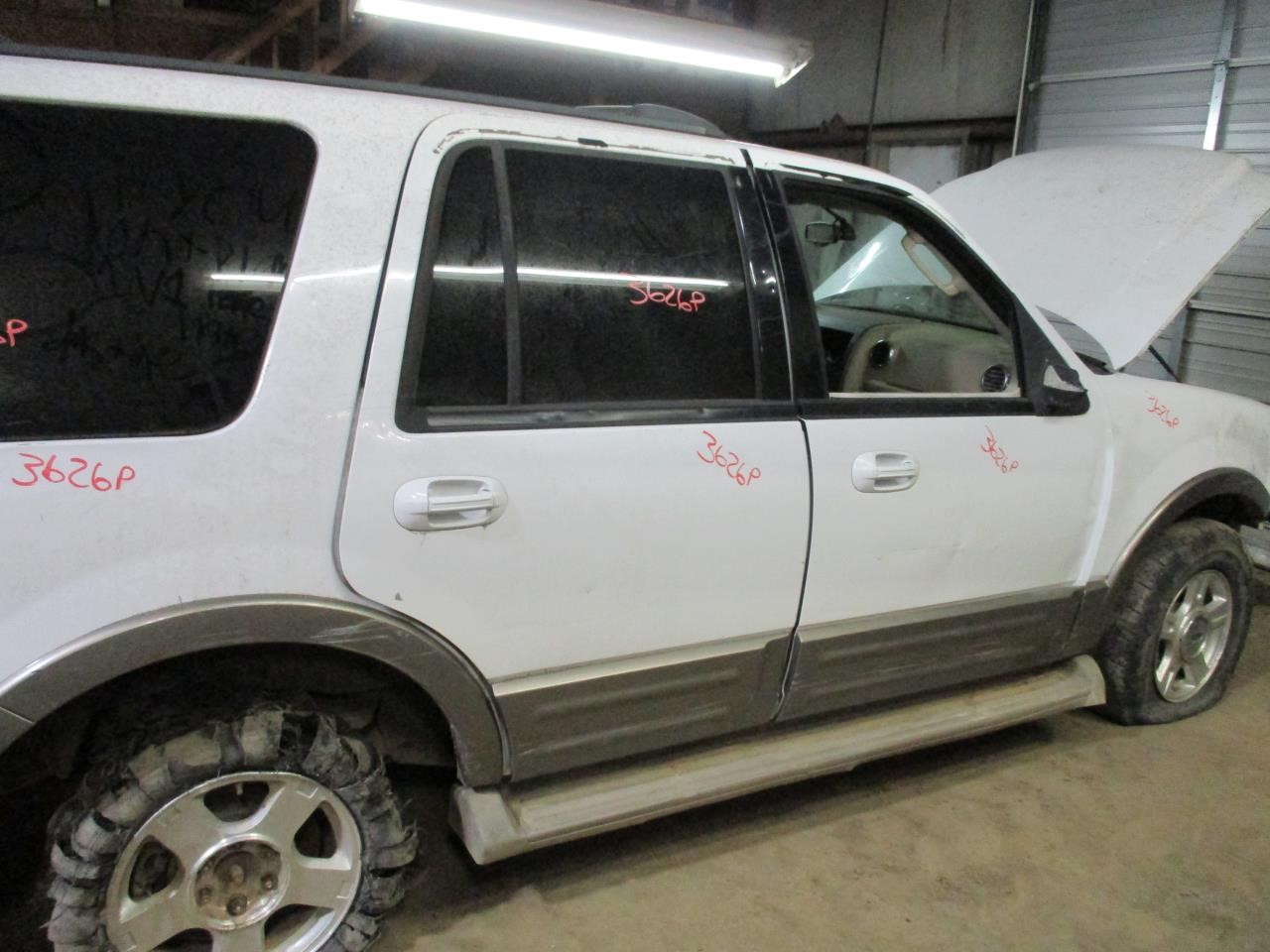 https://f005.backblazeb2.com/file/img-partshotlines-com/Inventory/EX26/Vehicle/83306_05.jpg