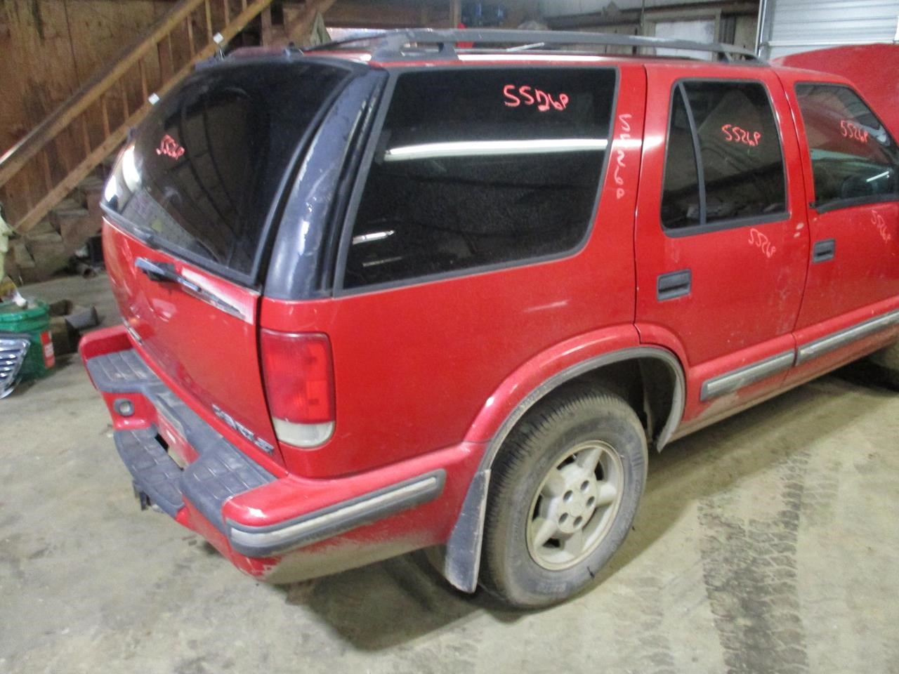 https://f005.backblazeb2.com/file/img-partshotlines-com/Inventory/EX26/Vehicle/83525_04.jpg