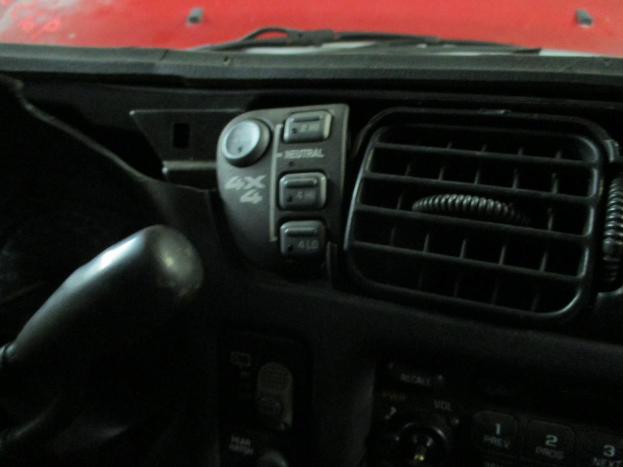 https://f005.backblazeb2.com/file/img-partshotlines-com/Inventory/EX26/Vehicle/83525_08.jpg