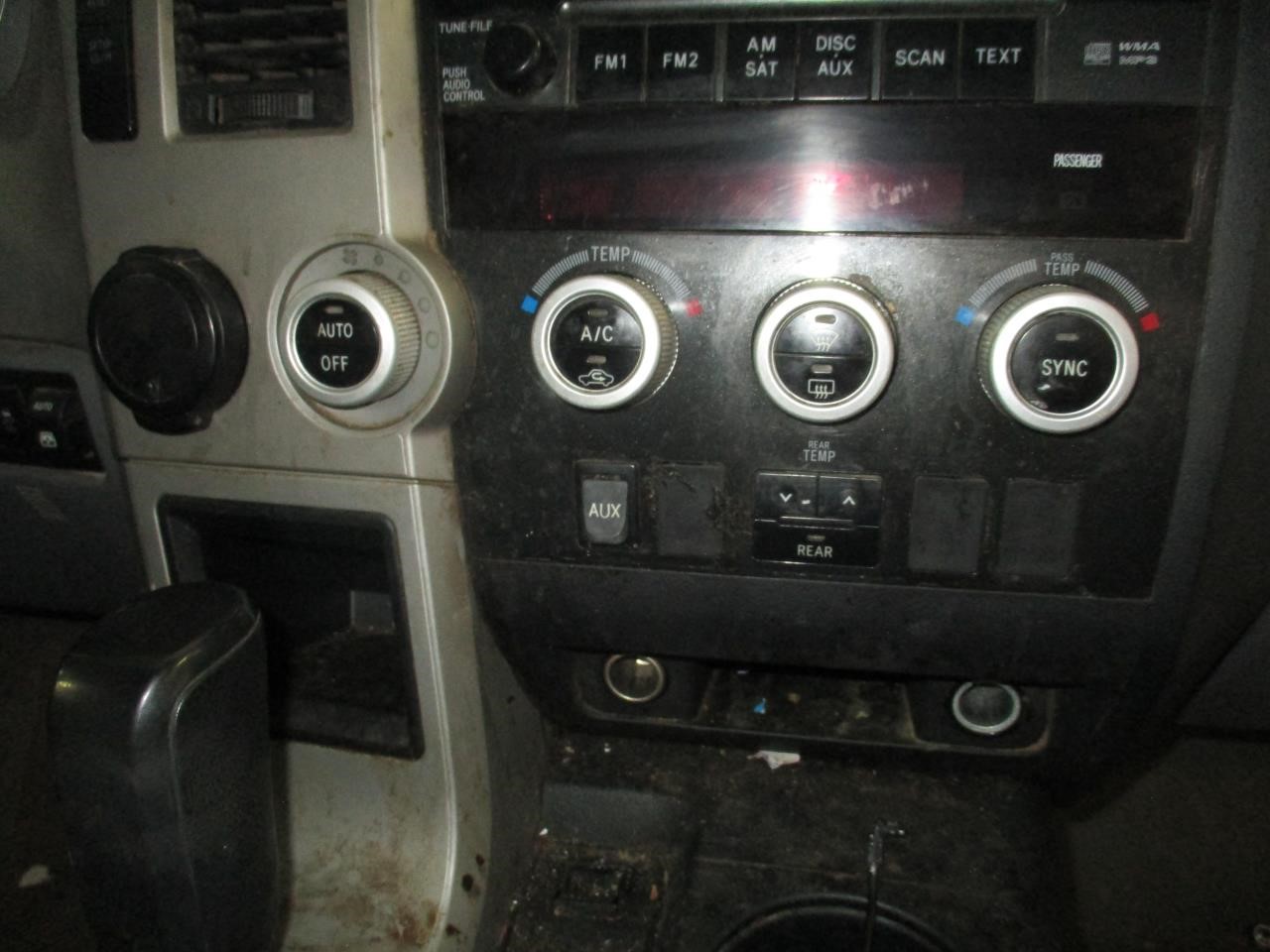 https://f005.backblazeb2.com/file/img-partshotlines-com/Inventory/EX26/Vehicle/83851_10.jpg