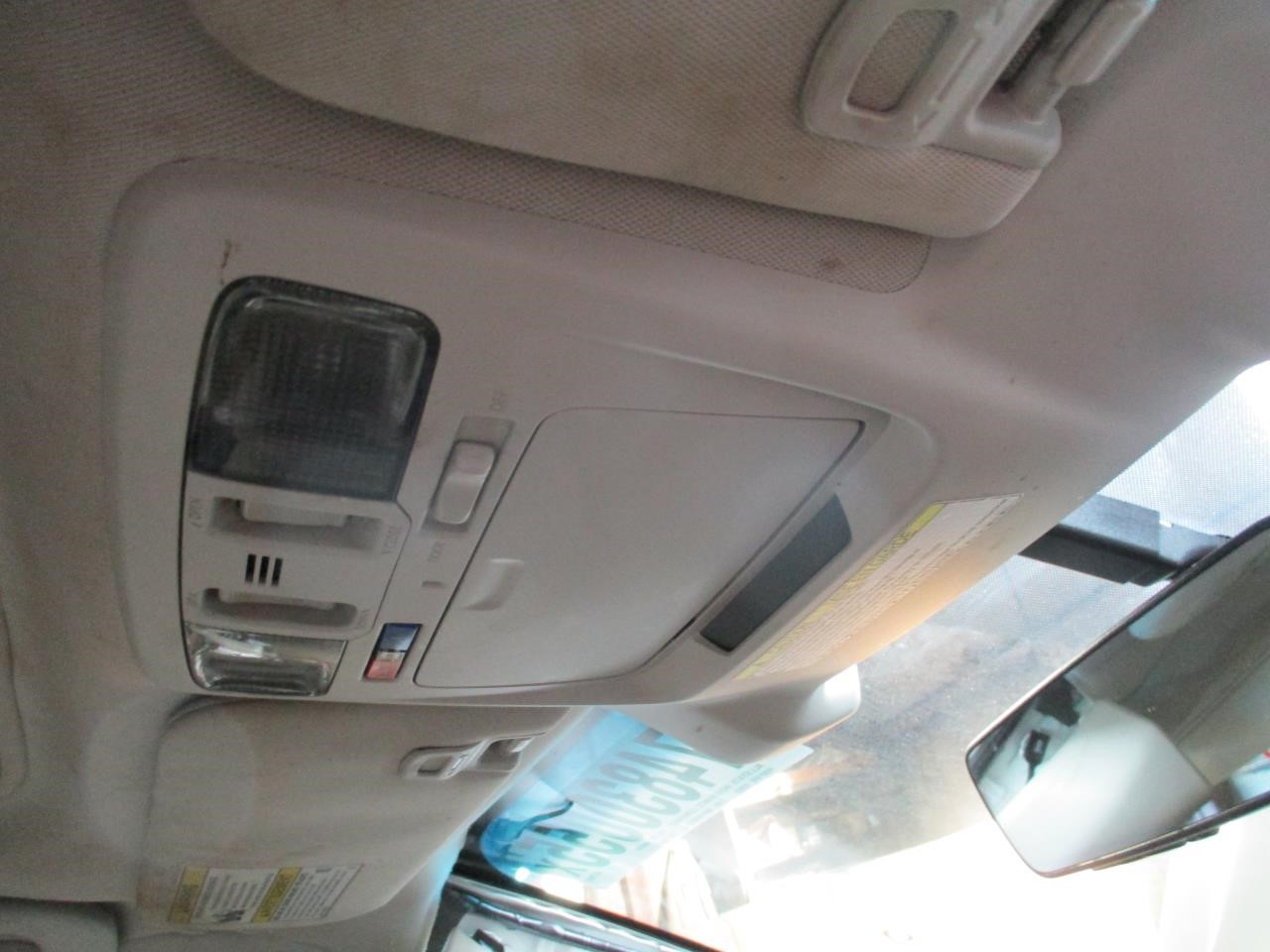 https://f005.backblazeb2.com/file/img-partshotlines-com/Inventory/EX26/Vehicle/84022_12.jpg