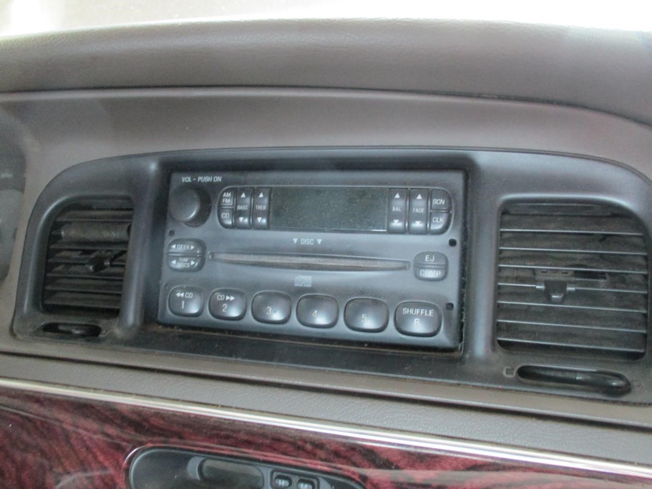 https://f005.backblazeb2.com/file/img-partshotlines-com/Inventory/EX26/Vehicle/84178_10.jpg