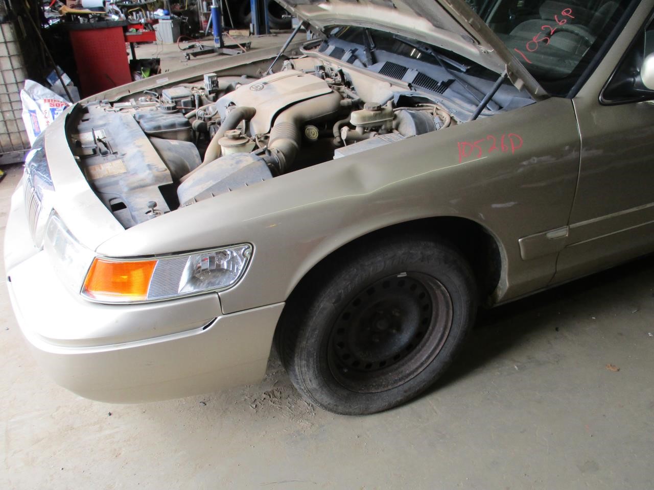 https://f005.backblazeb2.com/file/img-partshotlines-com/Inventory/EX26/Vehicle/84178_15.jpg