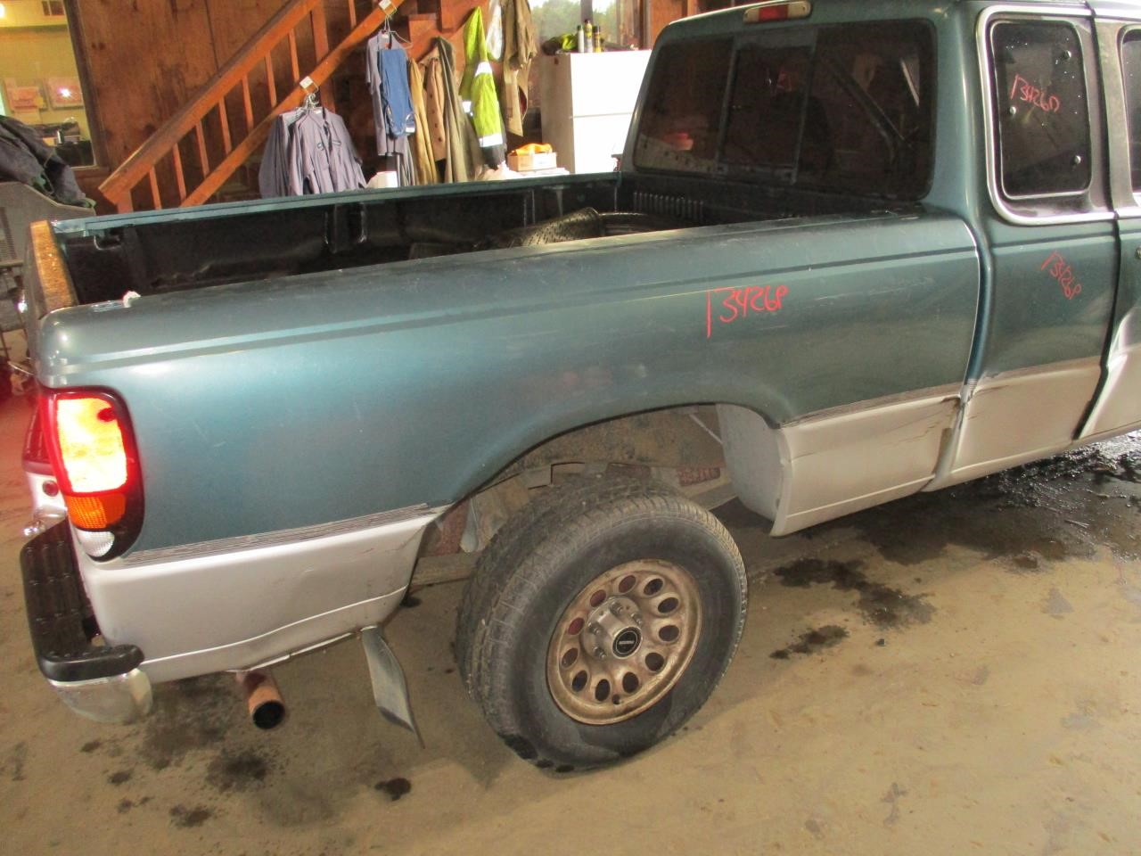 https://f005.backblazeb2.com/file/img-partshotlines-com/Inventory/EX26/Vehicle/84385_04.jpg