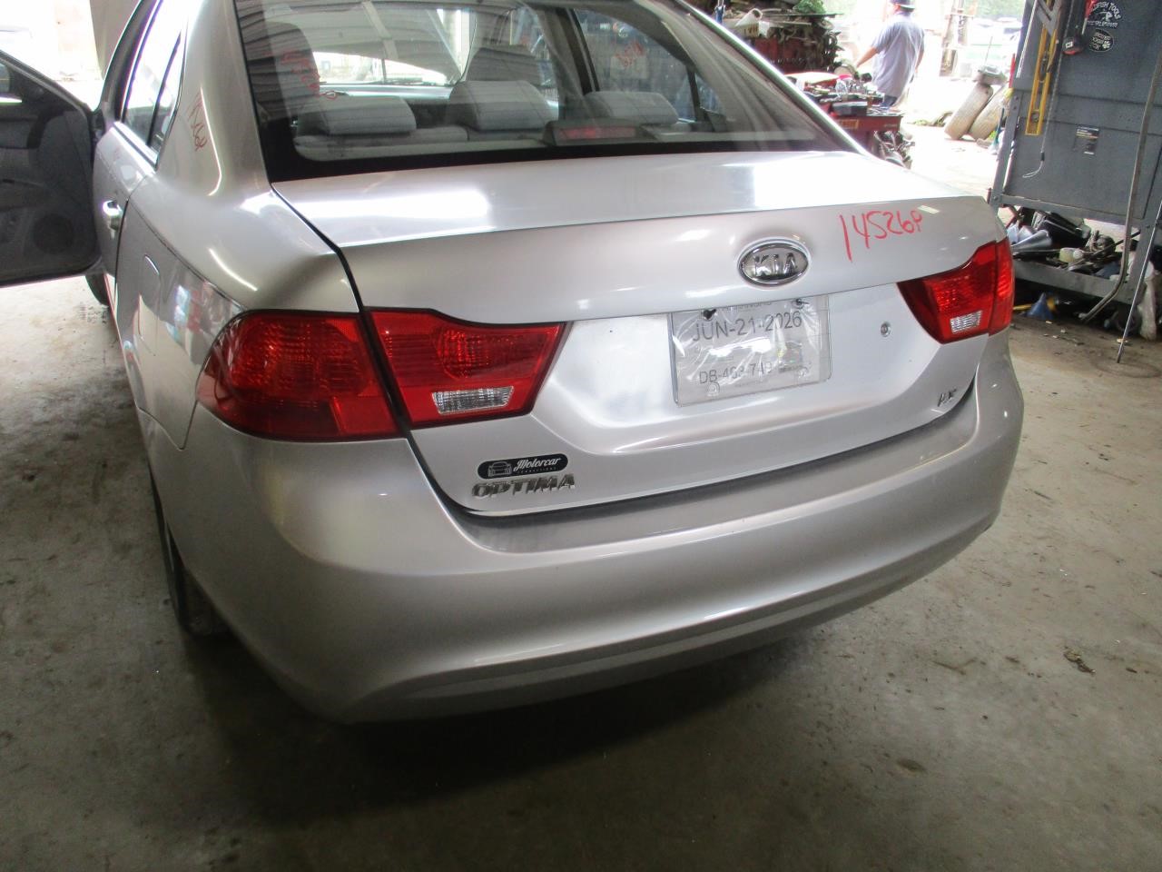 https://f005.backblazeb2.com/file/img-partshotlines-com/Inventory/EX26/Vehicle/84505_02.jpg
