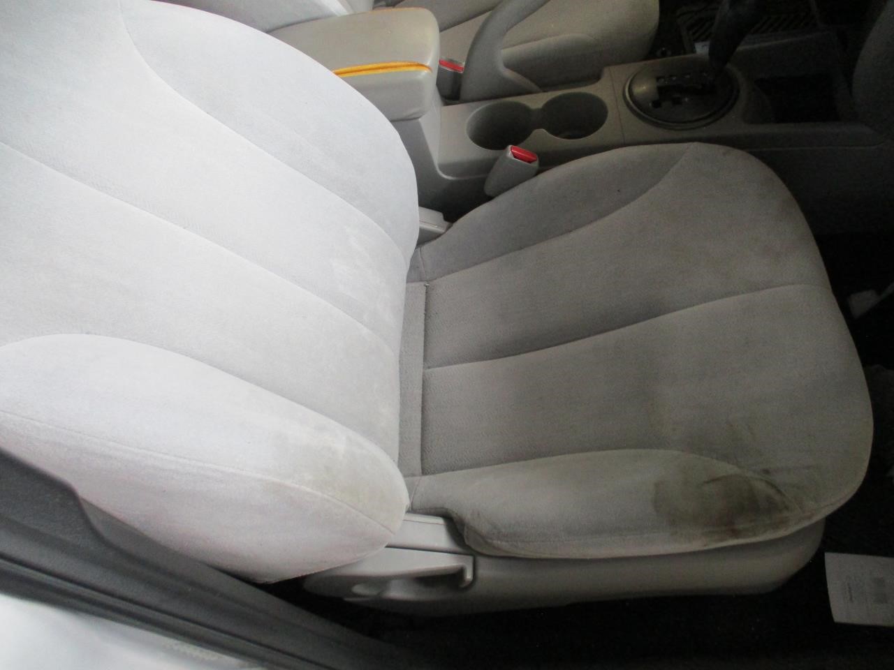 https://f005.backblazeb2.com/file/img-partshotlines-com/Inventory/EX26/Vehicle/84505_07.jpg