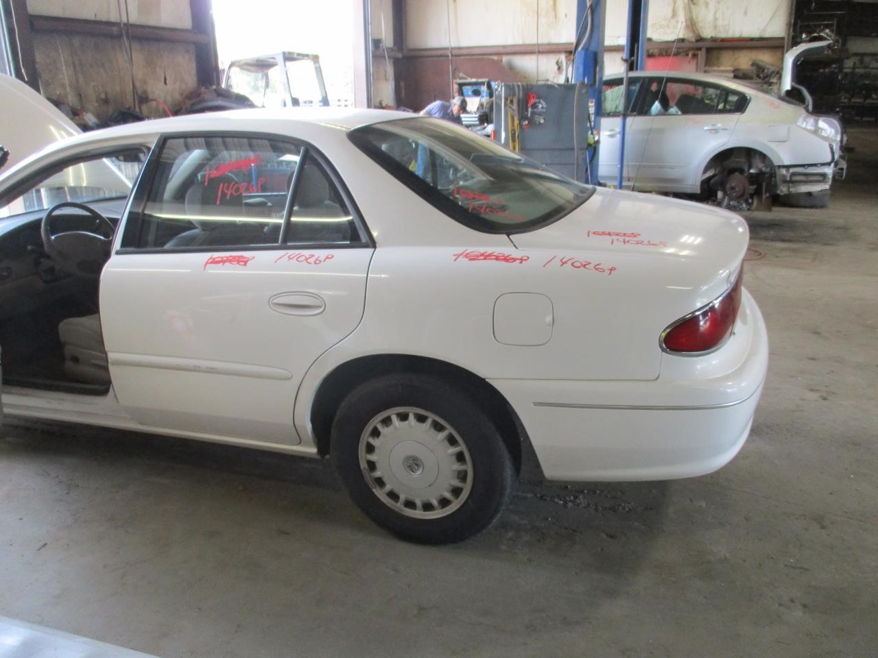 https://f005.backblazeb2.com/file/img-partshotlines-com/Inventory/EX26/Vehicle/84507_01.jpg