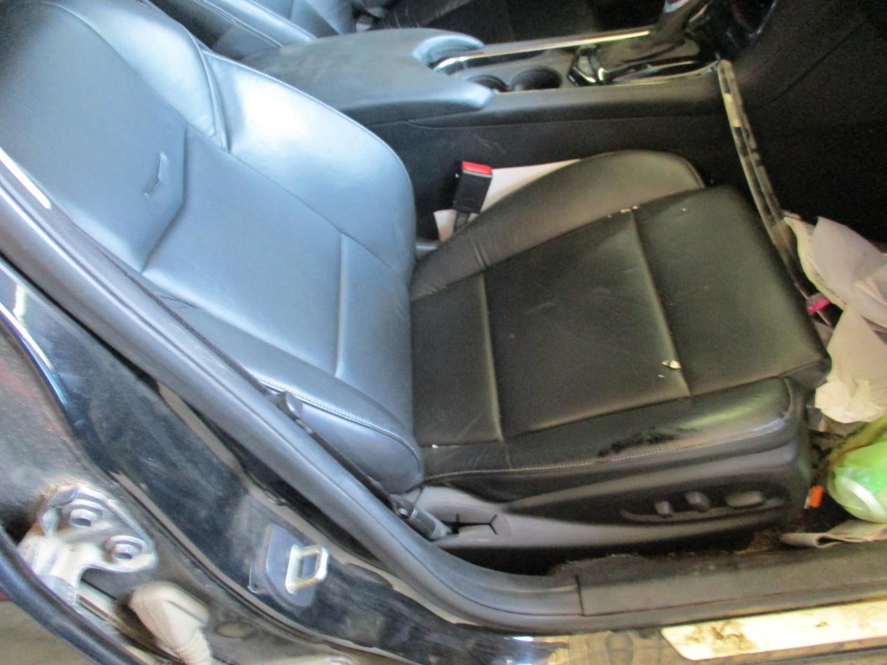 https://f005.backblazeb2.com/file/img-partshotlines-com/Inventory/EX26/Vehicle/84626_09.jpg