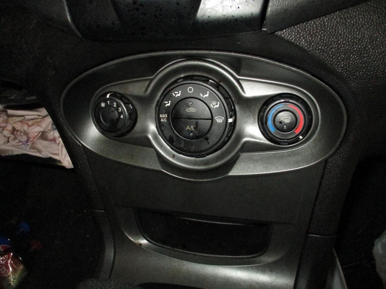 https://f005.backblazeb2.com/file/img-partshotlines-com/Inventory/EX26/Vehicle/84886_11.jpg