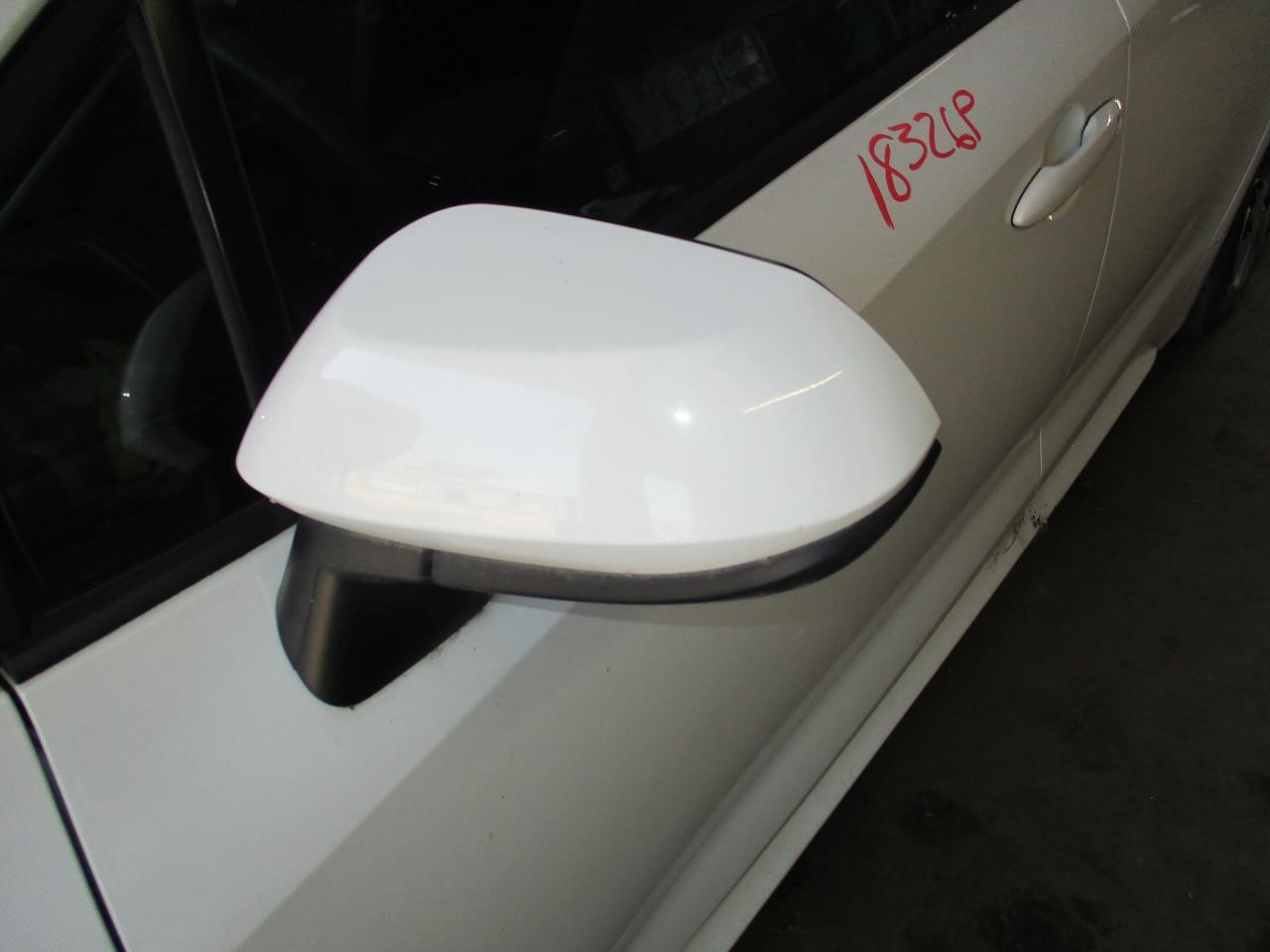https://f005.backblazeb2.com/file/img-partshotlines-com/Inventory/EX26/Vehicle/84890_11.jpg