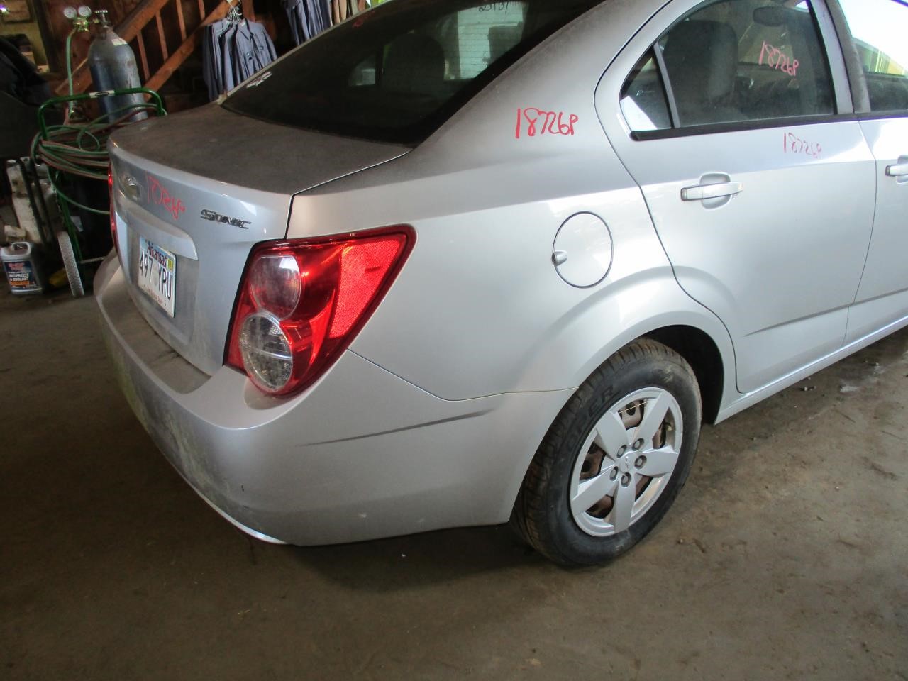 https://f005.backblazeb2.com/file/img-partshotlines-com/Inventory/EX26/Vehicle/84946_05.jpg