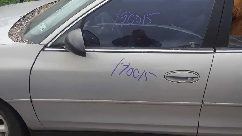 https://f005.backblazeb2.com/file/img-partshotlines-com/Inventory/EX264/Vehicle/22350_03.jpg