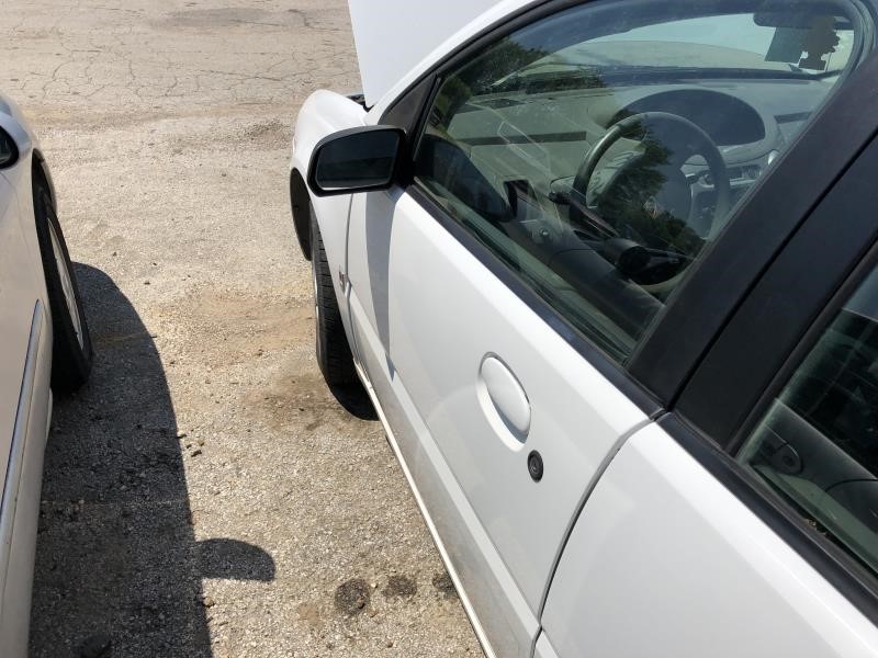 https://f005.backblazeb2.com/file/img-partshotlines-com/Inventory/EX304/Vehicle/15703_09.jpg