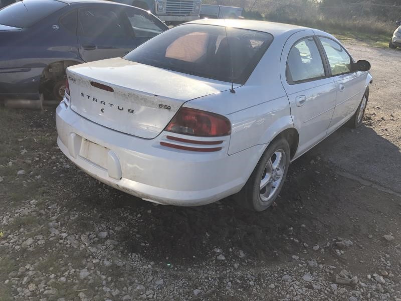 https://f005.backblazeb2.com/file/img-partshotlines-com/Inventory/EX304/Vehicle/17553_03.jpg