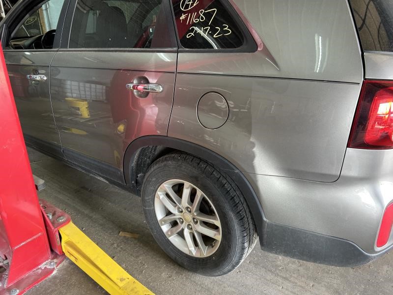 https://f005.backblazeb2.com/file/img-partshotlines-com/Inventory/EX304/Vehicle/23367_10.jpg