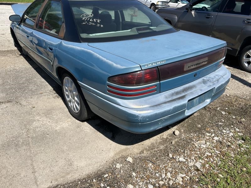 https://f005.backblazeb2.com/file/img-partshotlines-com/Inventory/EX304/Vehicle/23508_11.jpg