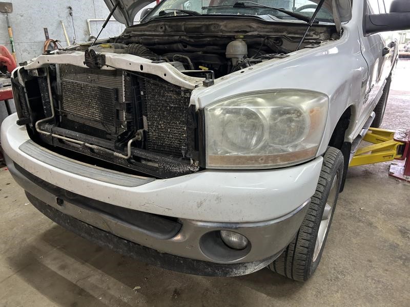 https://f005.backblazeb2.com/file/img-partshotlines-com/Inventory/EX304/Vehicle/23763_02.jpg