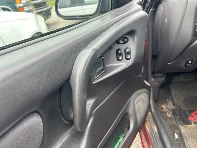 https://f005.backblazeb2.com/file/img-partshotlines-com/Inventory/EX304/Vehicle/26002_04.jpg