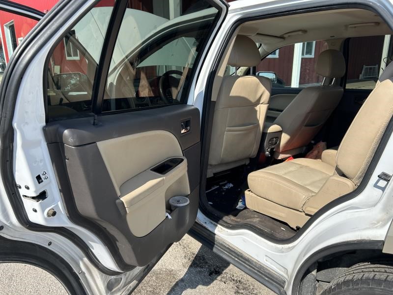https://f005.backblazeb2.com/file/img-partshotlines-com/Inventory/EX304/Vehicle/26870_10.jpg