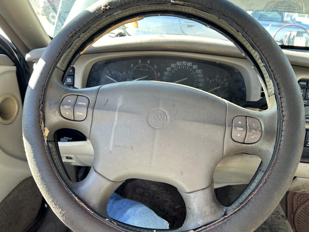 https://f005.backblazeb2.com/file/img-partshotlines-com/Inventory/EX304/Vehicle/27421_08.jpg