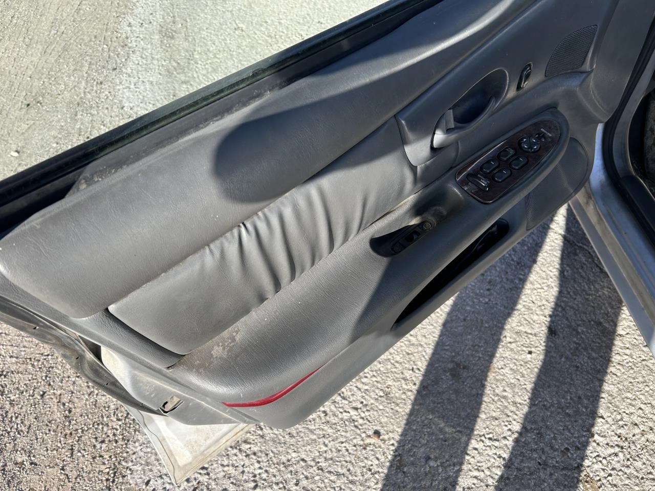 https://f005.backblazeb2.com/file/img-partshotlines-com/Inventory/EX304/Vehicle/27487_06.jpg